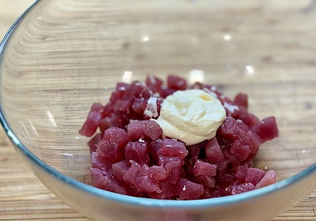 Añadimos la mayonesa