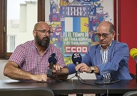 Santiago Domínguez (i) y José Ángel Hernández en rueda de prensa.