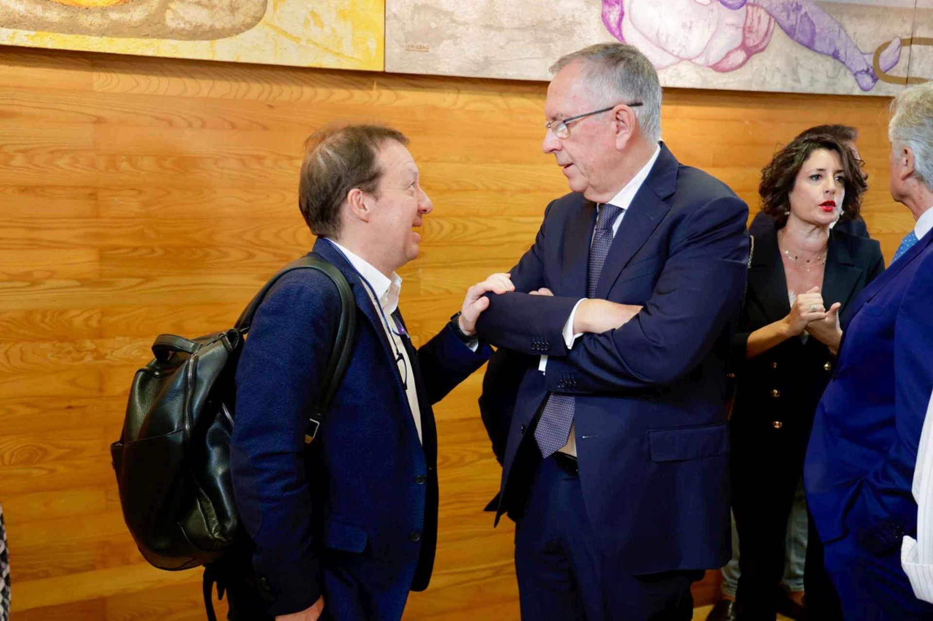 Imágenes del acto de entrega de los premios y becas MIR, de la Fundación Mapfre Canarias 2025