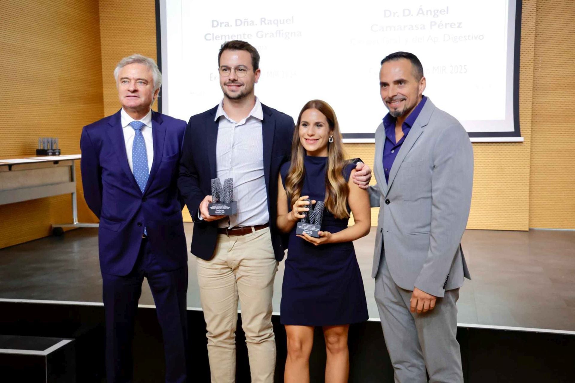 Imágenes del acto de entrega de los premios y becas MIR, de la Fundación Mapfre Canarias 2025