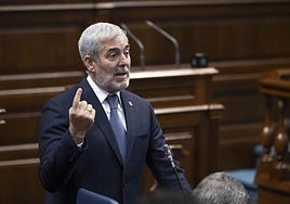 Fernando Clavijo en una intervención en el Parlamento de Canarias.