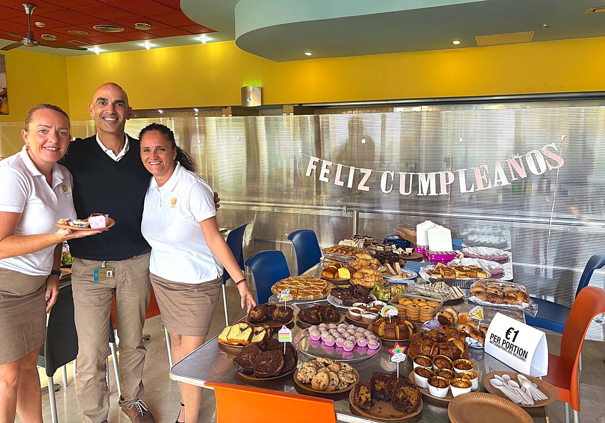 Imagen del desayuno solidario de los trabajadores del Grupo Anfi.