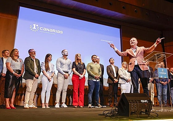 Presentación del partido Municipalistas Primero Canarias en Infecar en mayo de este año.