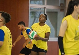 Belly Nsunguimina Meñana, en una sesión preparatoria del conjunto amarillo esta semana.