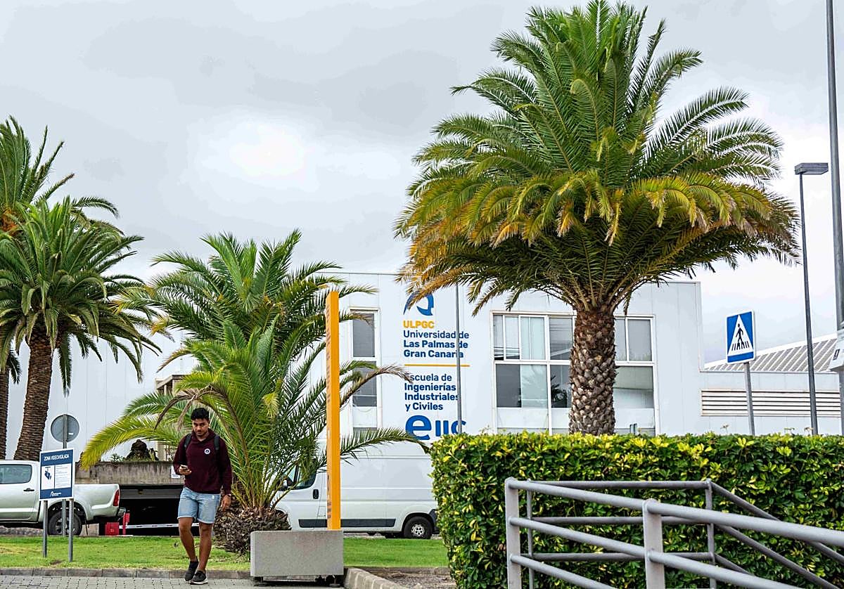 Imagen de archivo de la fachada de la Escuela de Ingenierías Industriales y Civiles de la ULPGC.