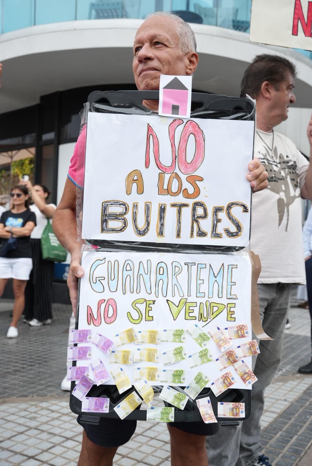 Manifestación en Guanarteme: los vecinos protestan por la especulación urbanística