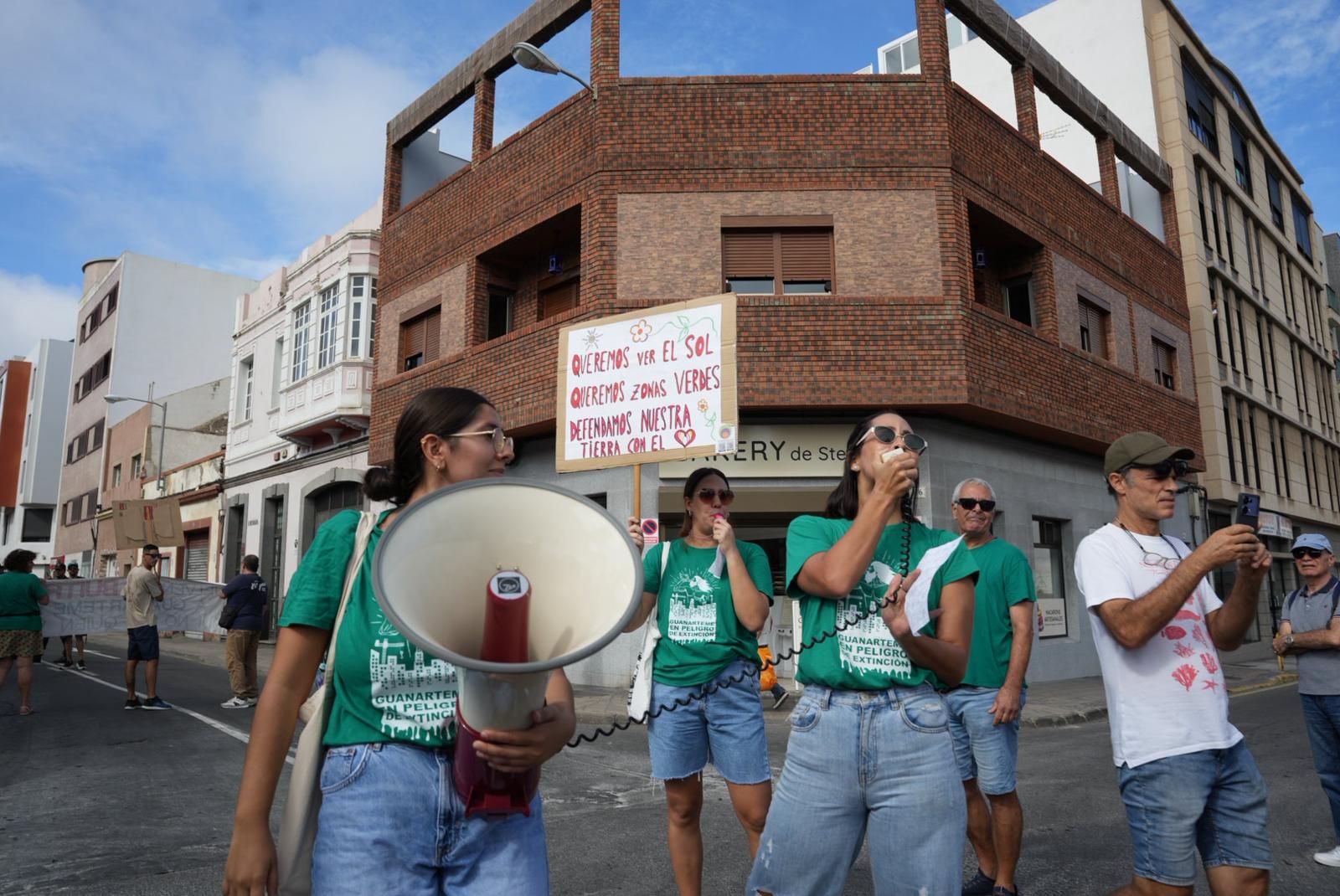 Manifestación en Guanarteme: los vecinos protestan por la especulación urbanística
