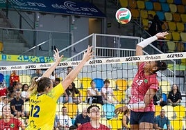 Momento del partido entre el Olímpico y el Haro Rioja.