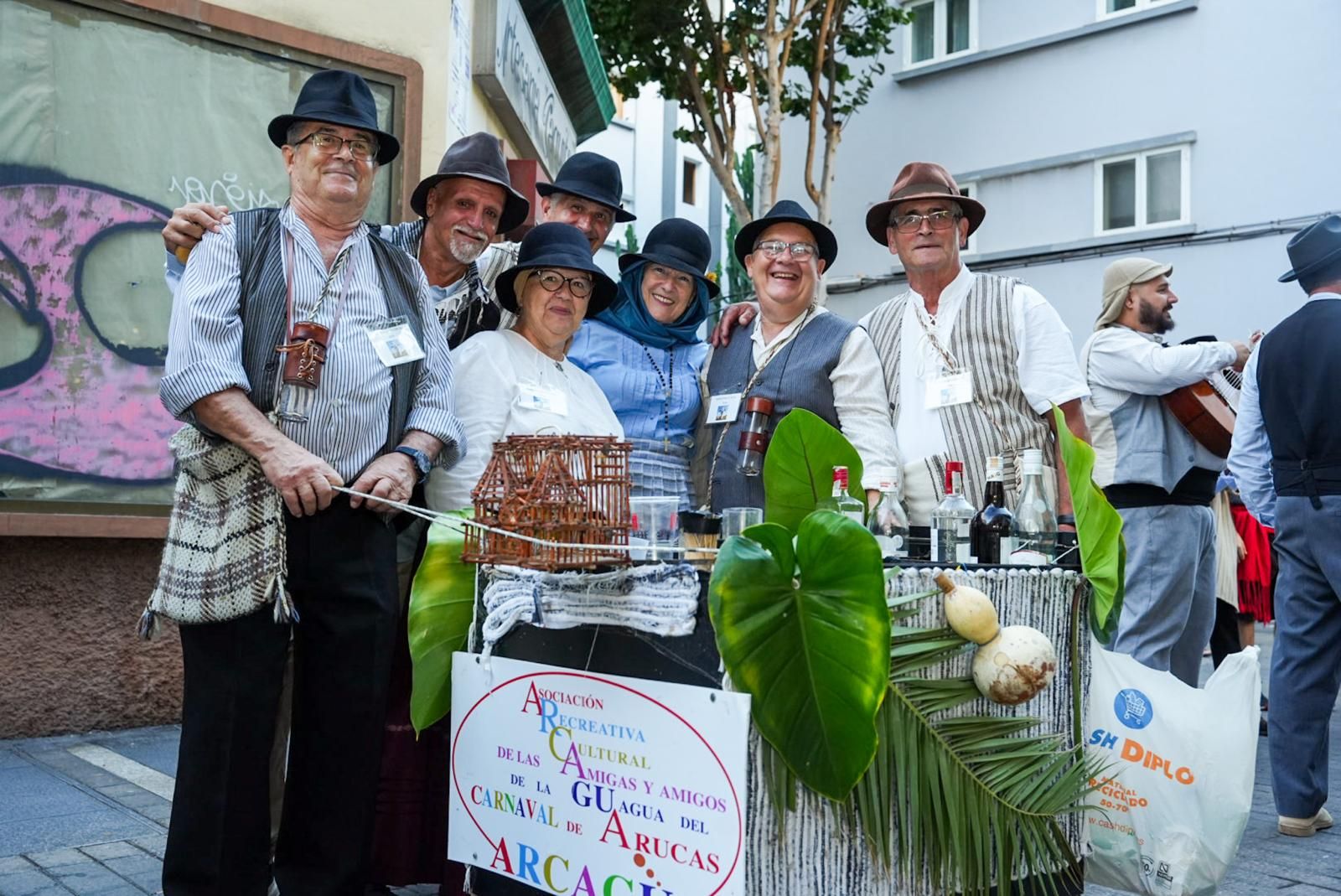 Las mejores imágenes de la romería ofrenda de La Naval