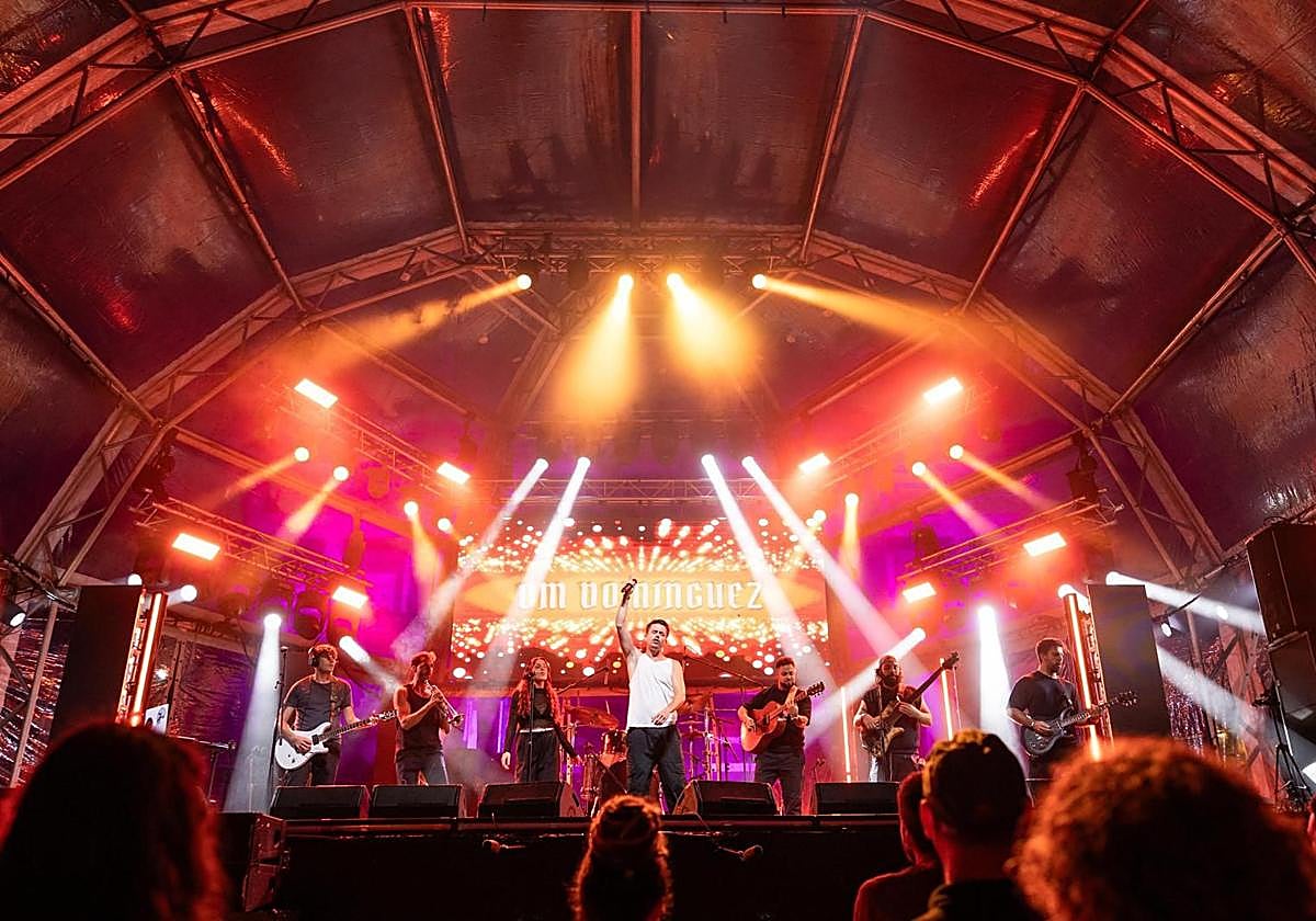 La segunda noche del Festival Sonora despega con la fusión de OM Domínguez & The Village Band y Ale Acosta