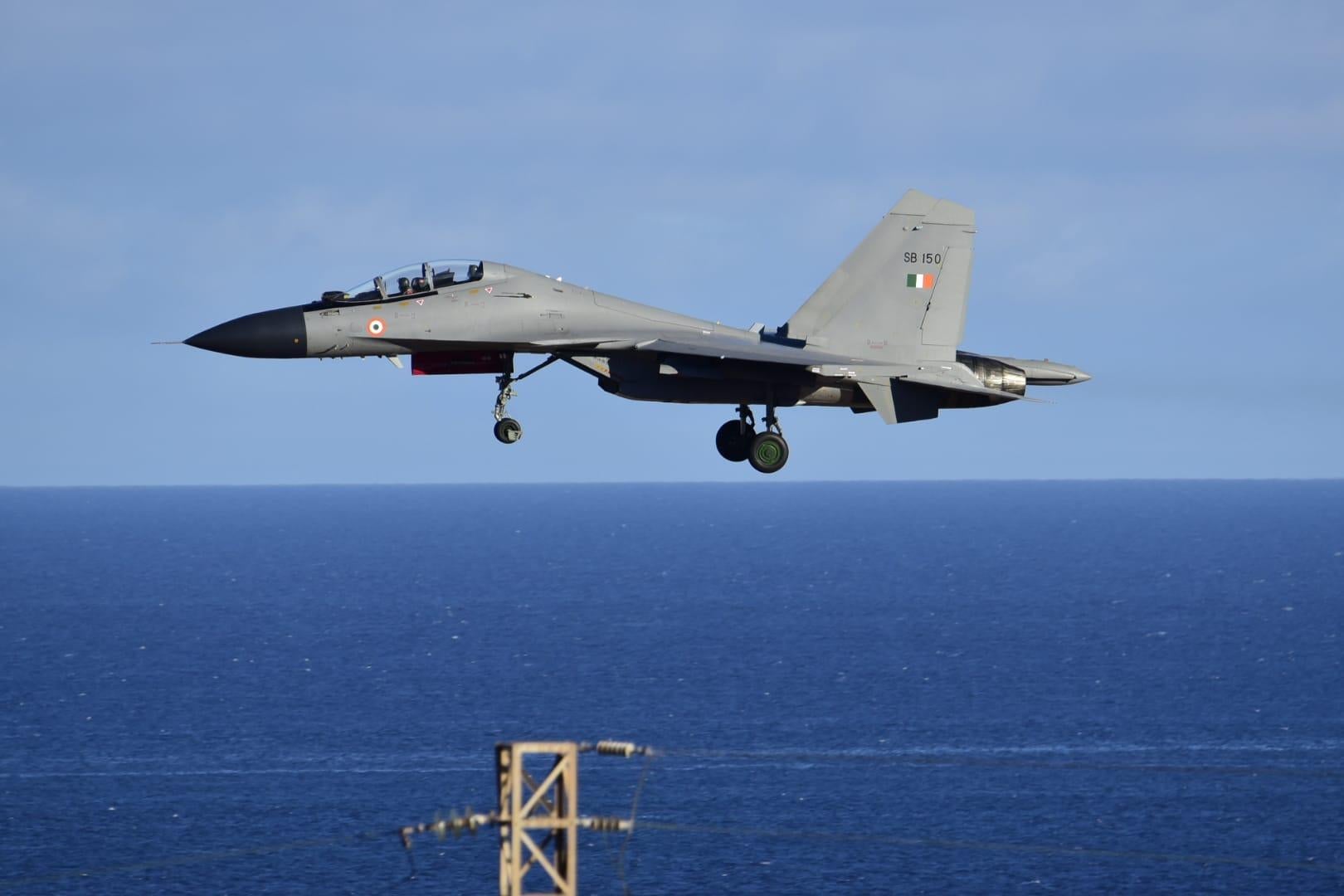 Maniobras de la OTAN sobre el cielo de Canarias, en imágenes