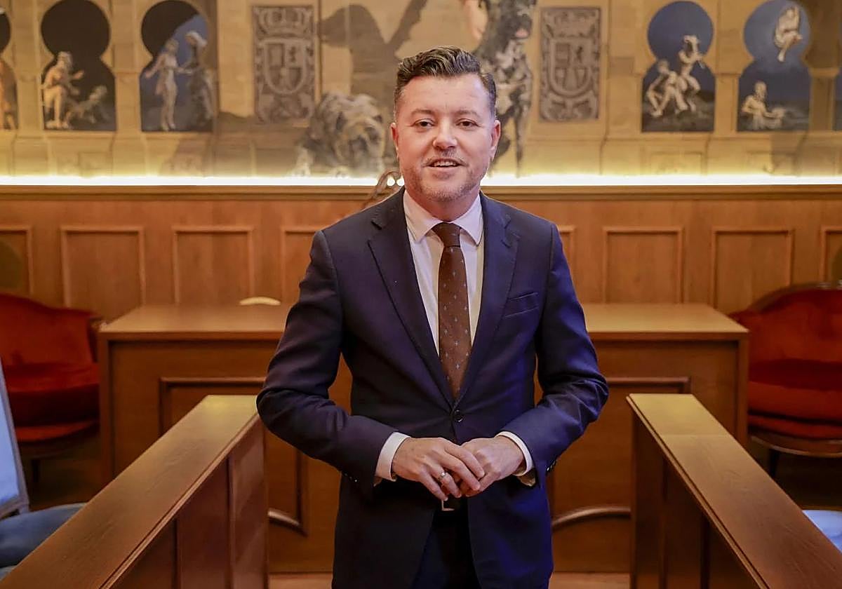 Teodoro Sosa, alcalde de Gáldar, quien hace unos días pidió la dimisión de la presidenta de la asociación de vecinos de La Montaña.