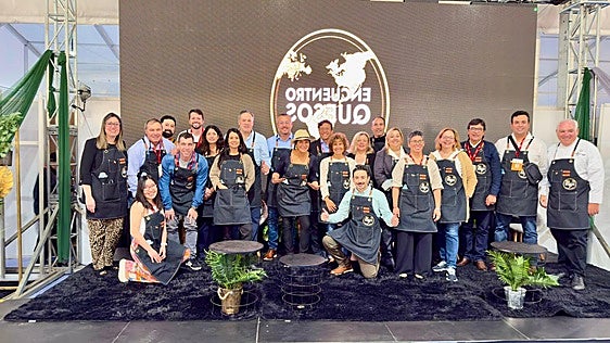 Participantes del concurso de Quesos del Nuevo Mundo de Chile.