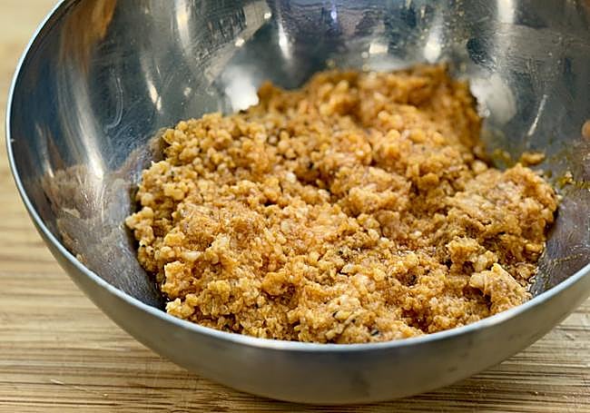 Disponemos la carne en una fuente