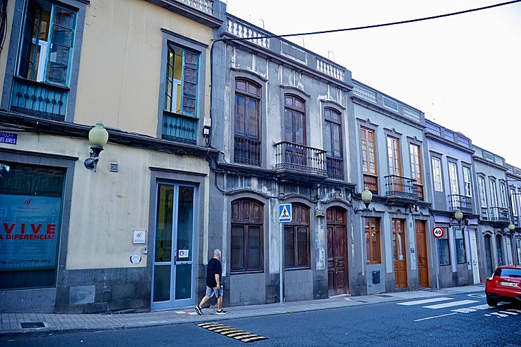 Imagen de la vivienda afectada en la calle Buenos Aires, Triana.