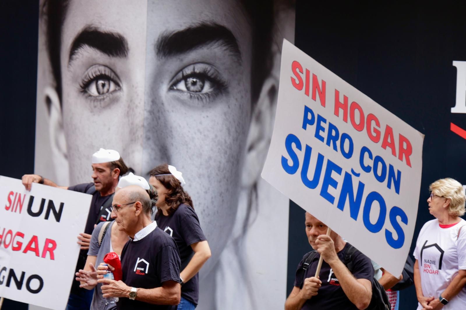 Cáritas da voz y rostro a las personas sin hogar