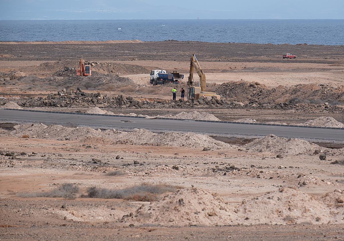 Imagen principal - Las obras se retomaron hace un año aproximadamente.