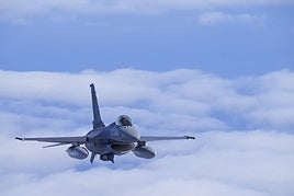 El Ejército del Aire informa en la Base Aérea de Gando, en imágenes