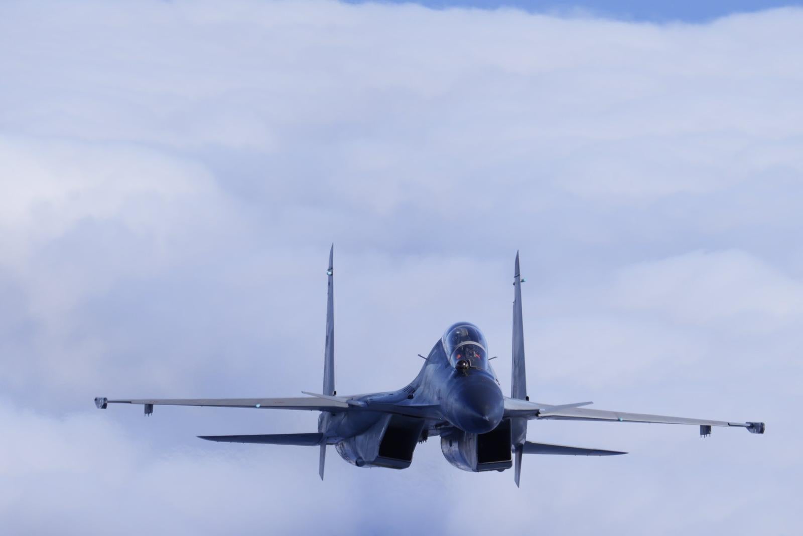 El Ejército del Aire informa en la Base Aérea de Gando, en imágenes