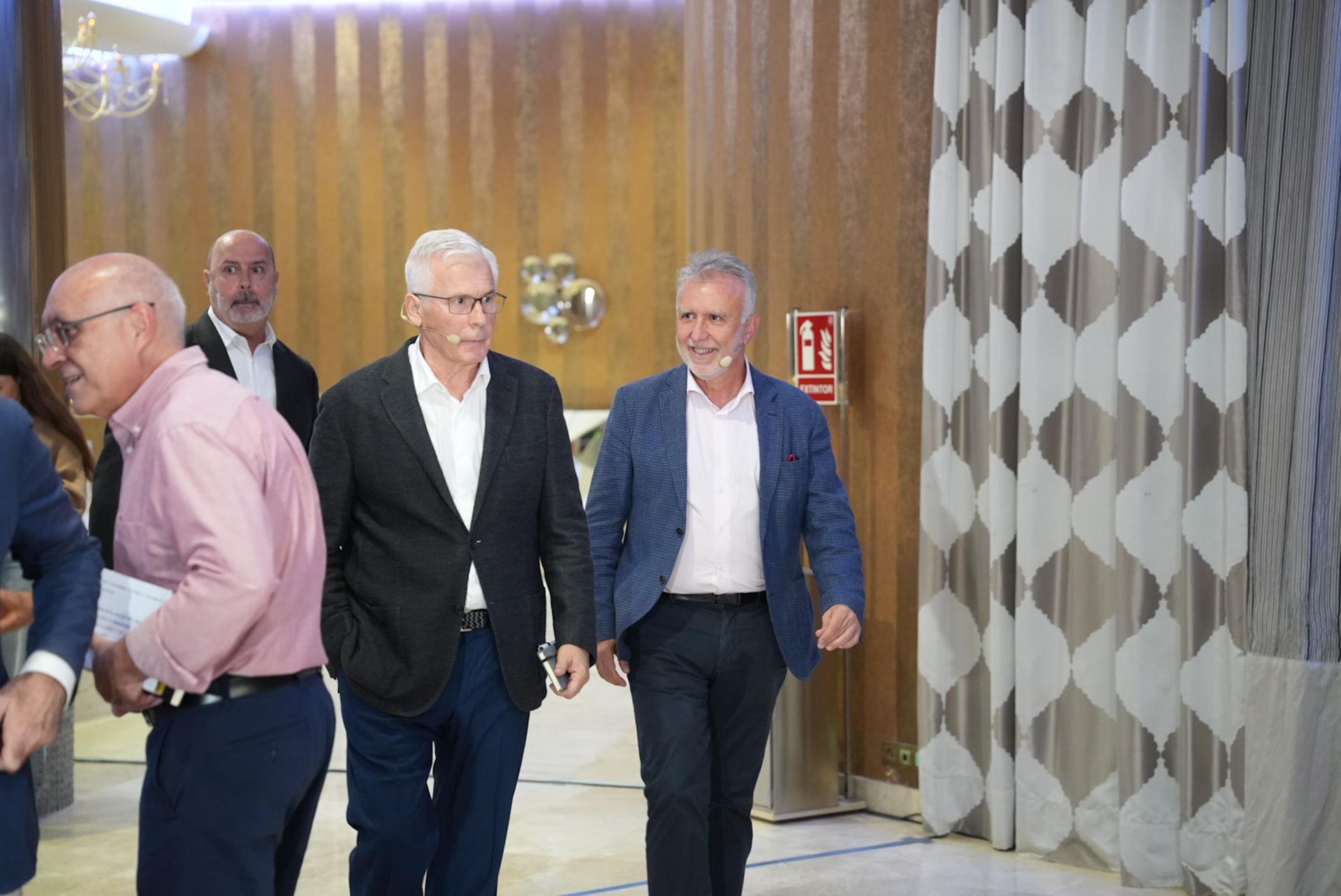 Ángel Víctor Torres y Baltasar Garzón debaten sobre memoria democrática en Las Palmas de Gran Canaria