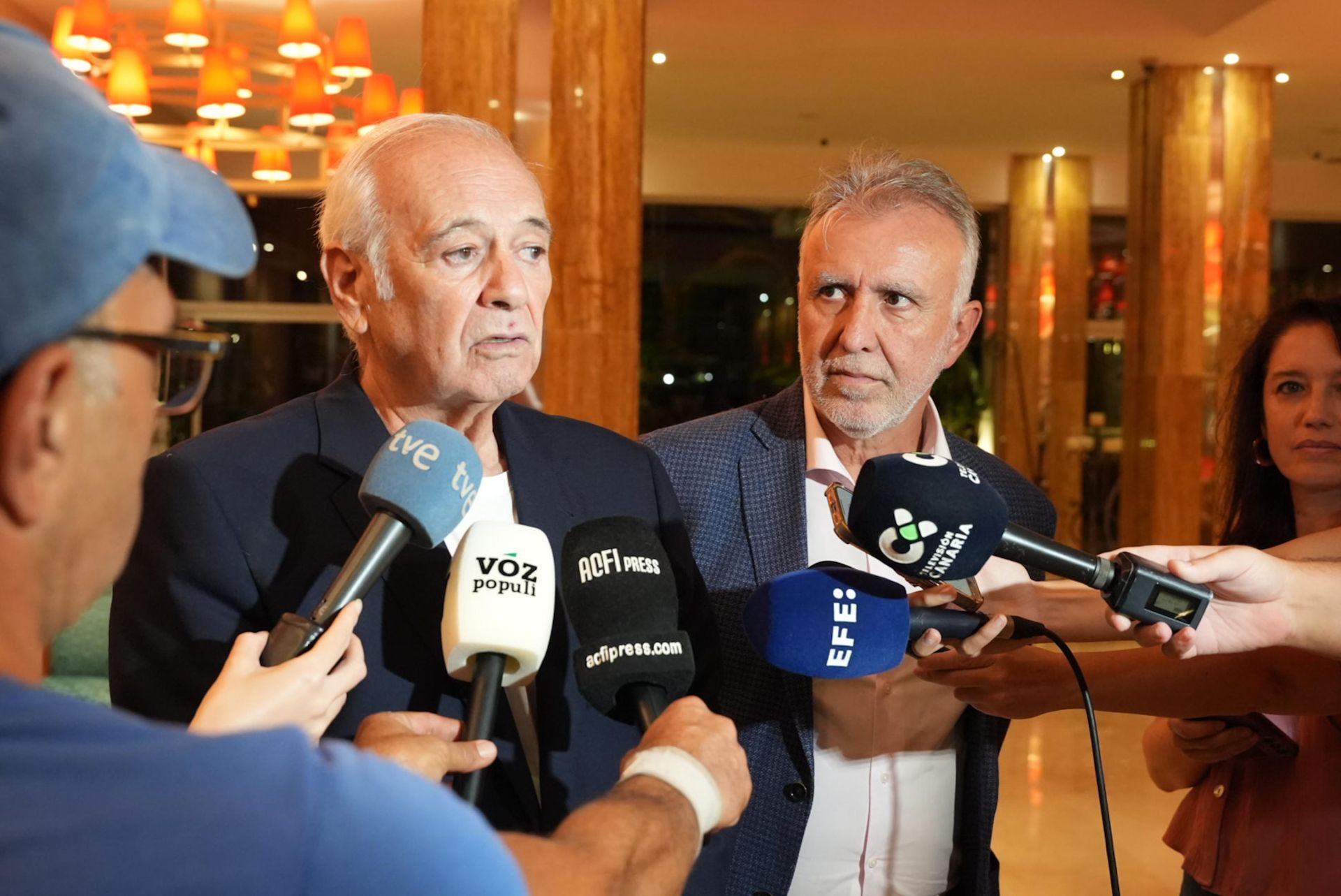 Ángel Víctor Torres y Baltasar Garzón debaten sobre memoria democrática en Las Palmas de Gran Canaria