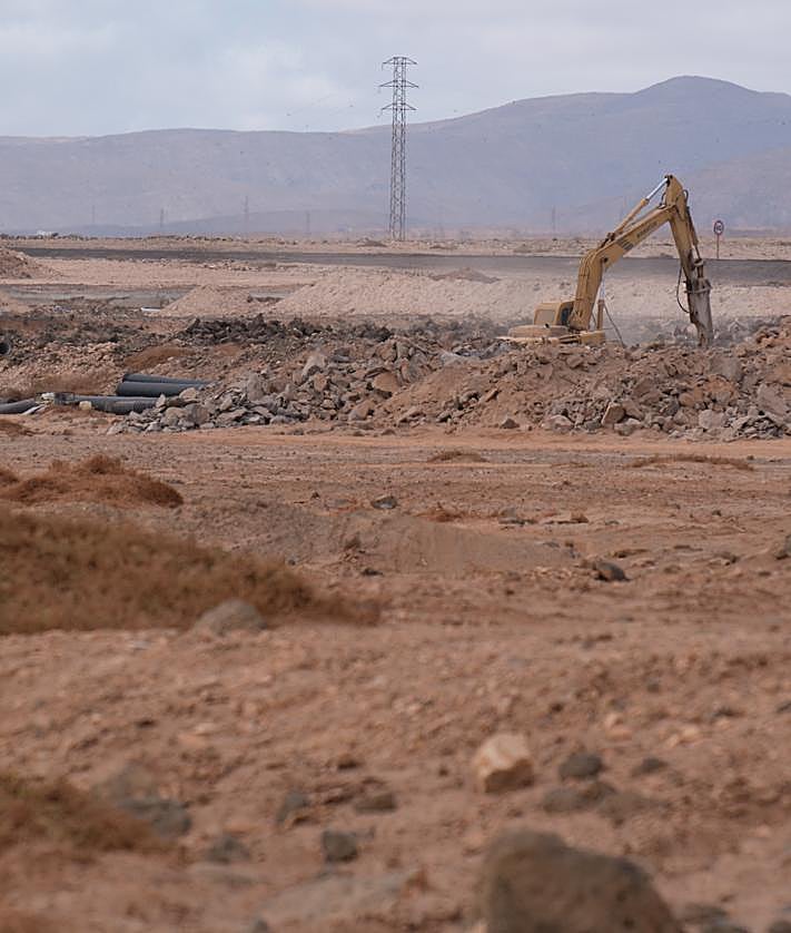 Imagen secundaria 2 - Las obras se retomaron hace un año aproximadamente.