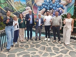 La Casa del Vino acogió la presentación de 'Santa Brígida con vinos 2025' que se desarrollará durante el próximo mes de noviembre.