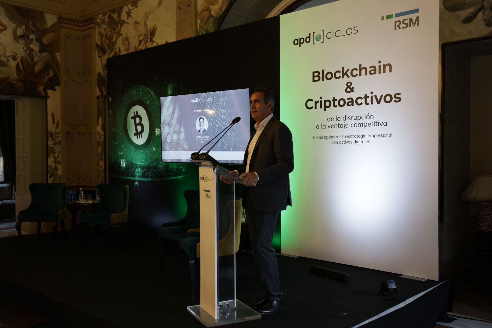 La APD pone el foco en las implicaciones del blockchain y los criptoactivos