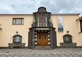 Entrada del Museo Néstor.