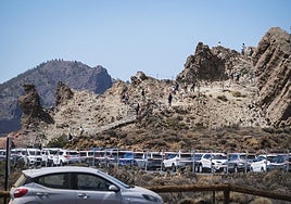 Imagen de archivo de la saturación de visitantes en las cañadas del Teide.