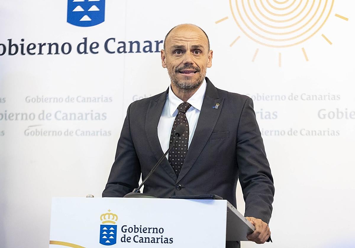 El portavoz del Gobierno de Canarias, Alfonso Cabello.