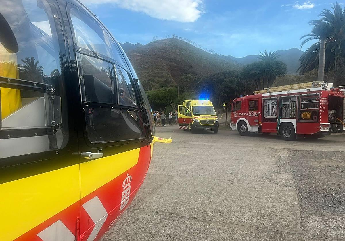 Parte de los medios de emergencias activados tras el accidente.