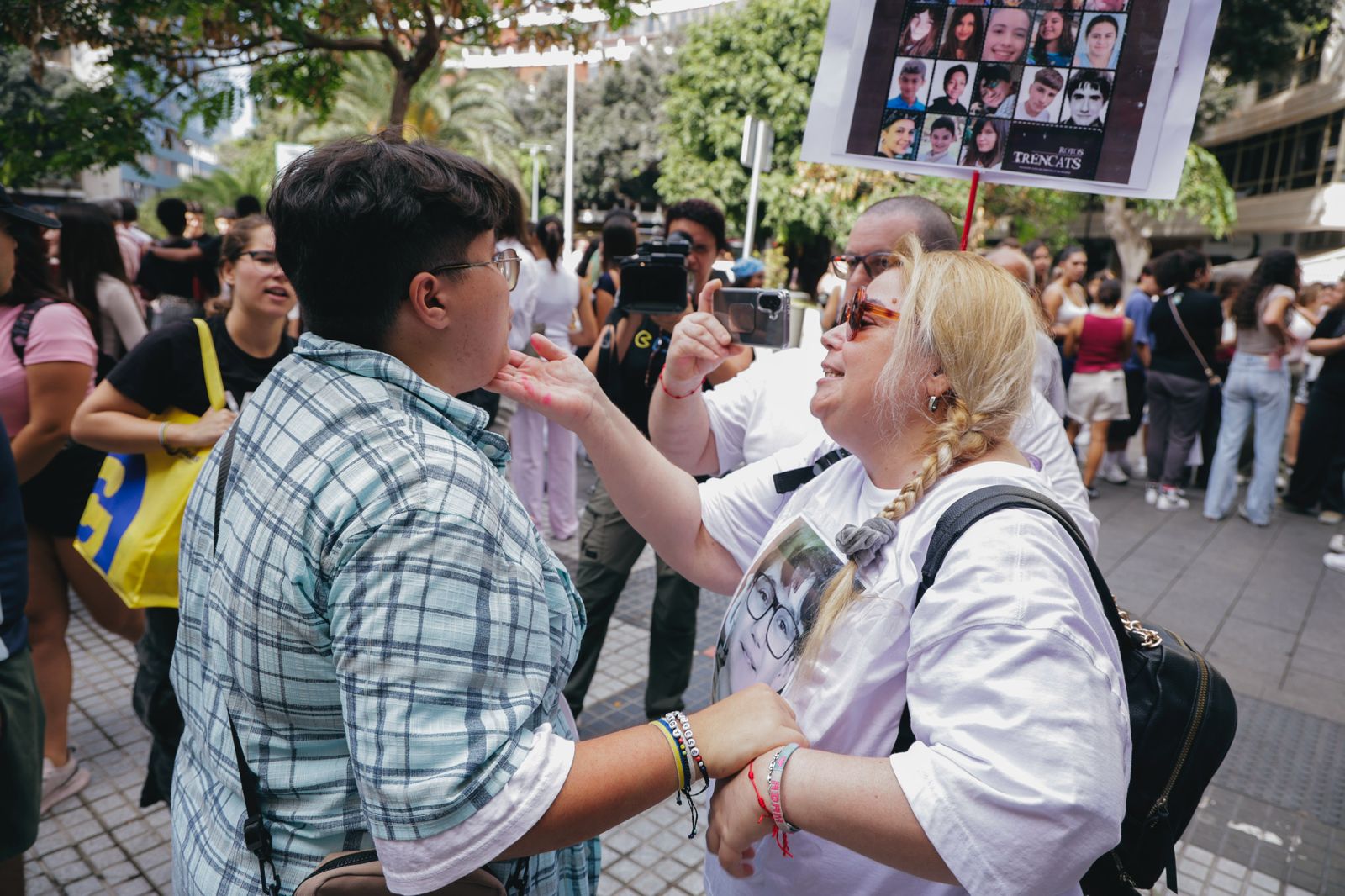 Los estudiantes exigen en la calle protección ante el acoso escolar