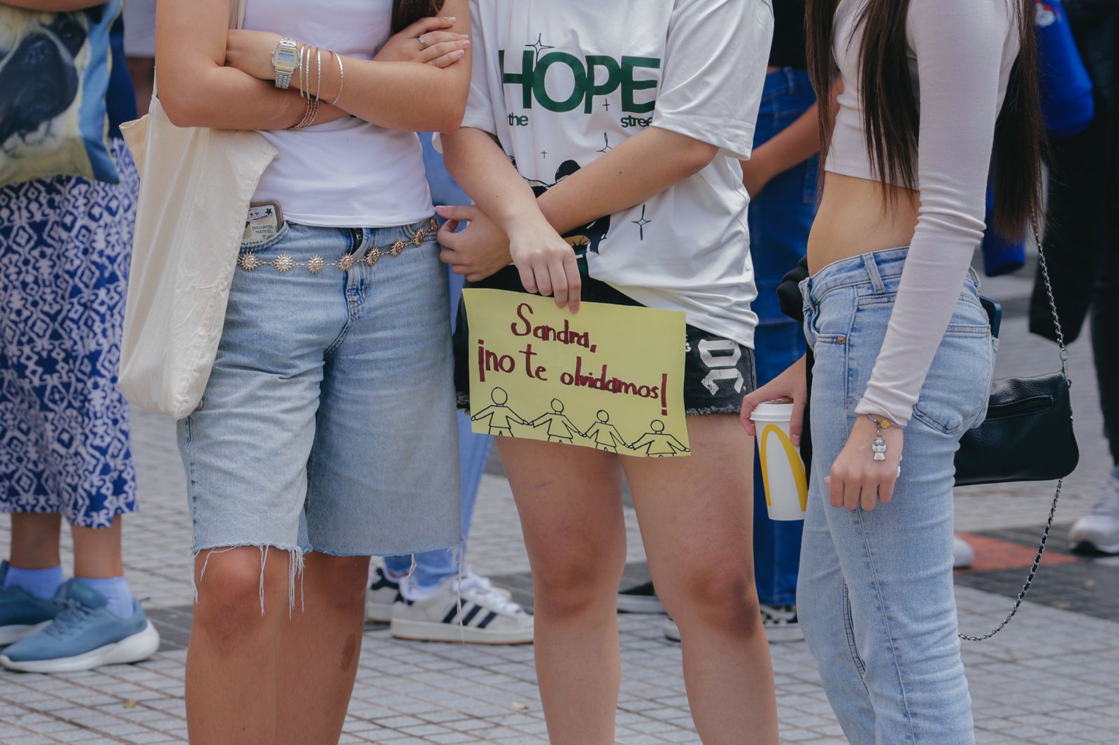 Los estudiantes exigen en la calle protección ante el acoso escolar