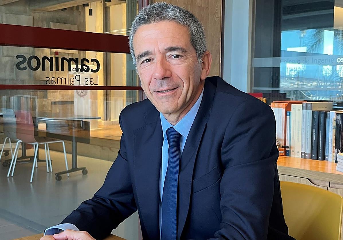 Felipe Ramón Roque Villarreal. Decano.