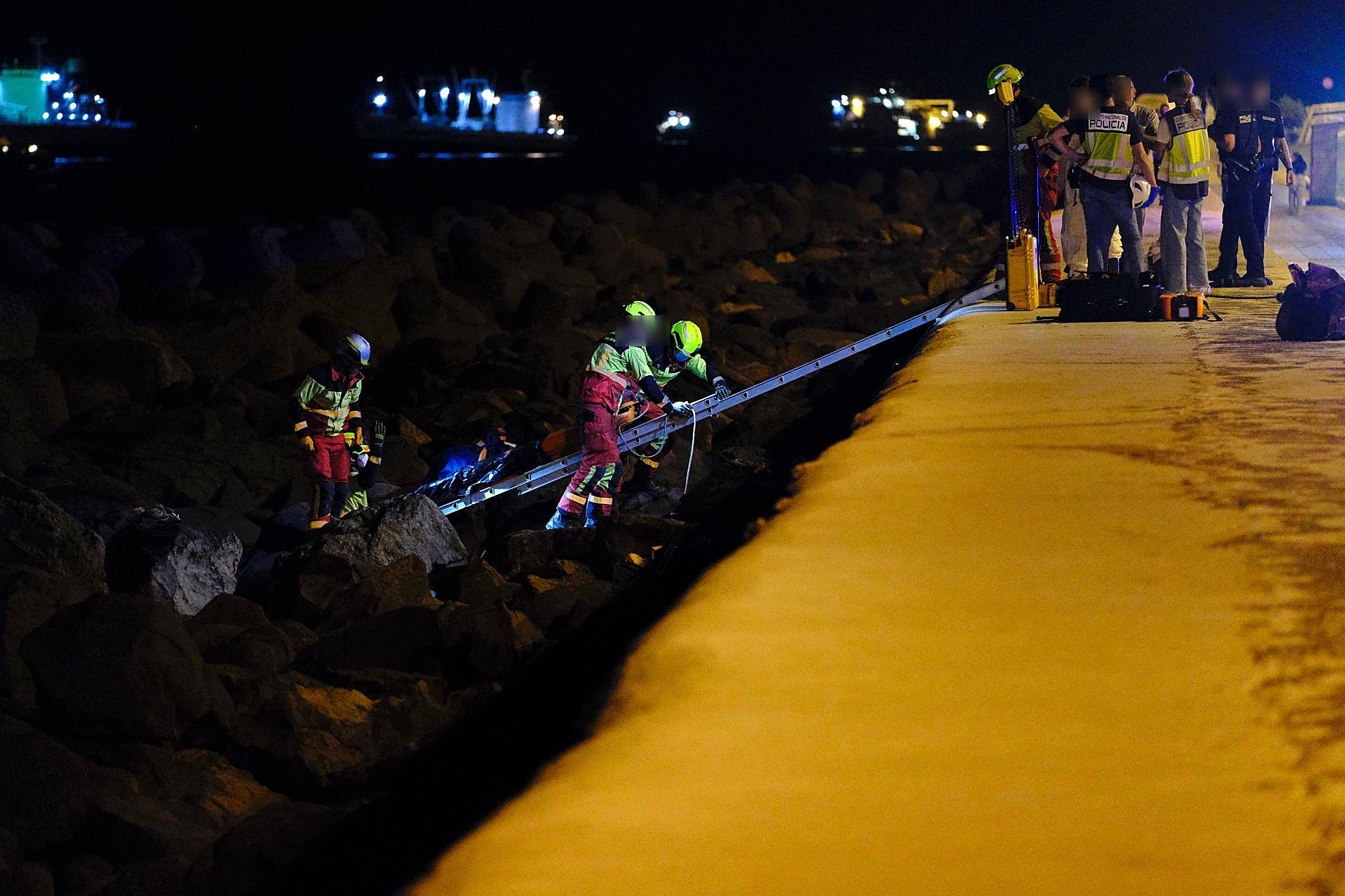 Las imágenes del lugar donde se encontraba el cadáver en Las Palmas de Gran Canaria