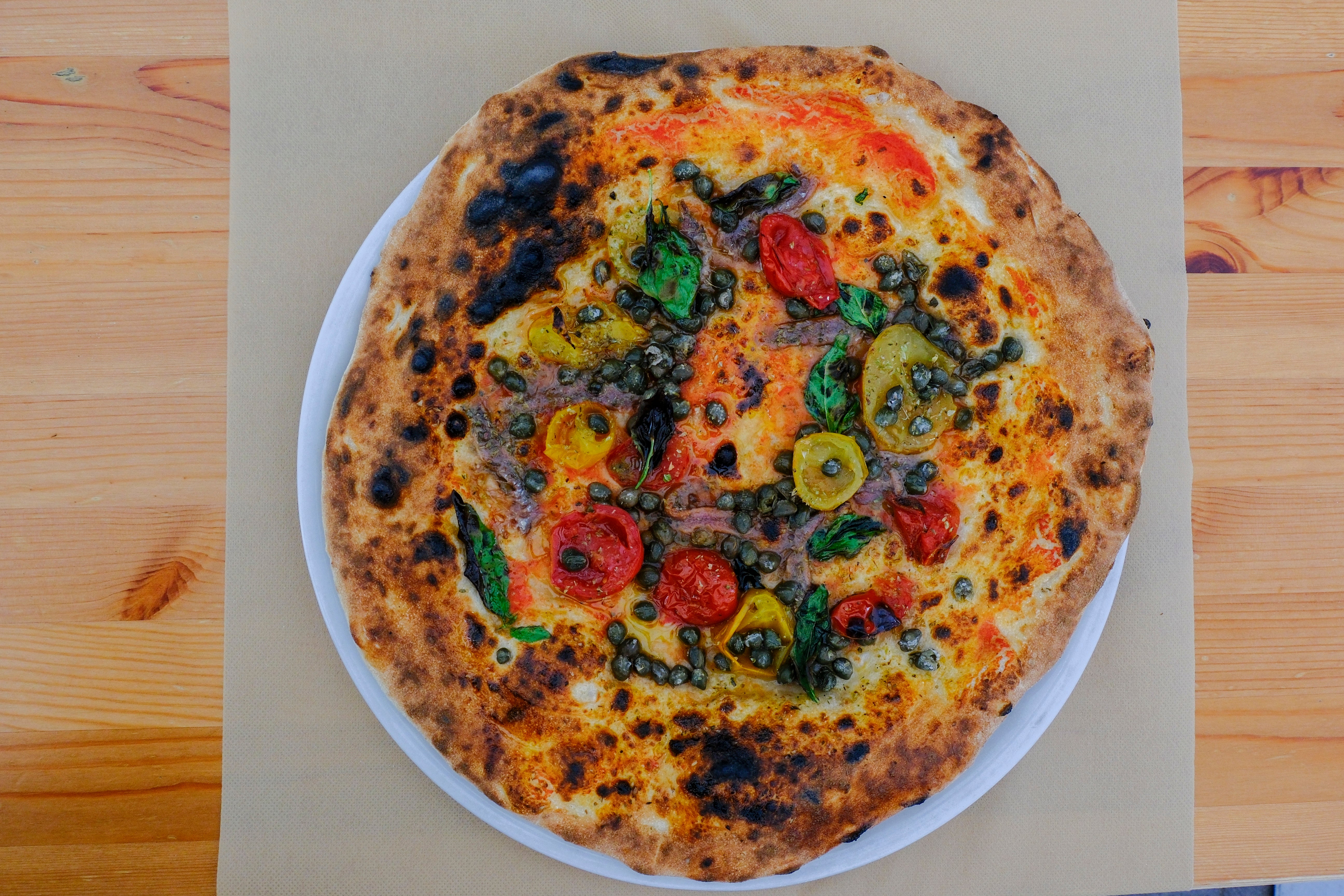 Pizza napolitana tradicional.