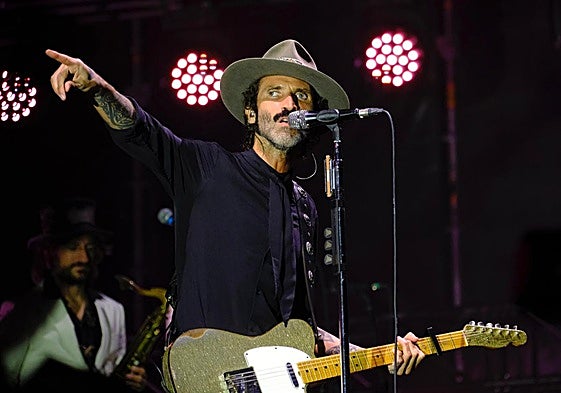 Leiva, durante el concierto de este viernes en la capital grancanaria.