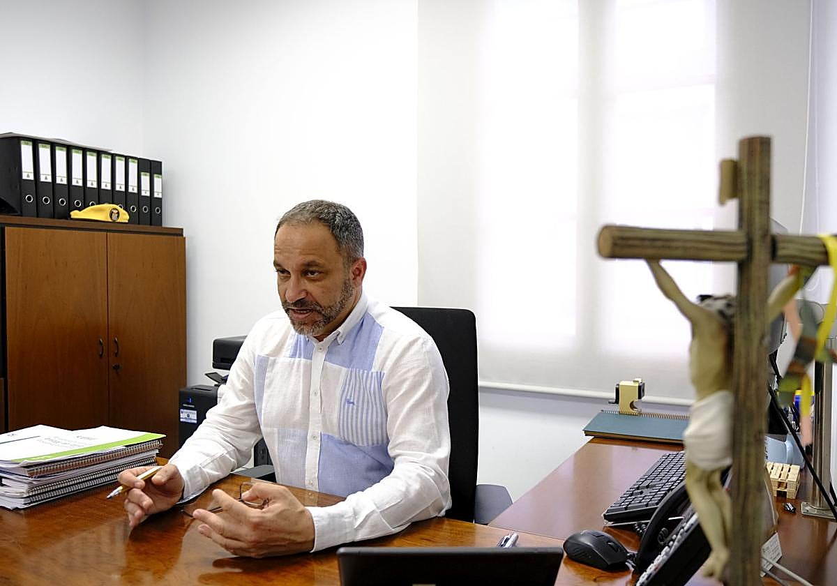 Raúl Afonso, alcalde de la villa de Moya.