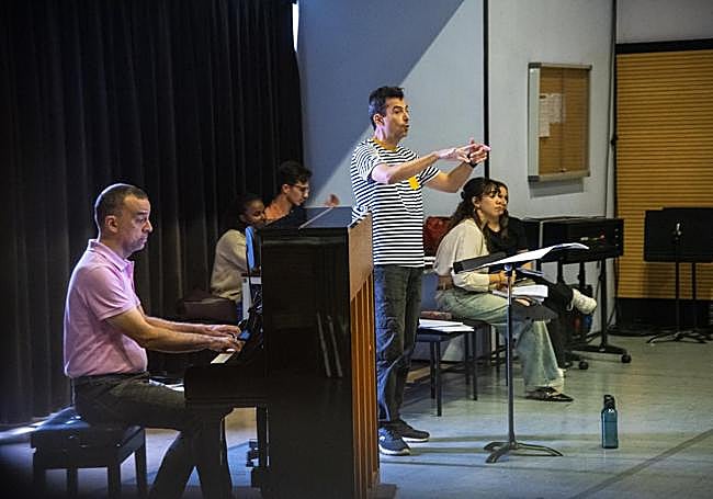 Gonzalo Díaz Yerro y Nauzet Mederos, durante el ensayo.