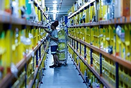 Almacen de una empresa de paquetería.