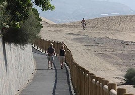 Un tramo del paseo, en su tránsito por las Dunas.
