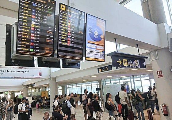 Aeropuerto de Lanzarote César Manrique el pasado fin de semana, con abundancia de vuelos hacia territorio de Reino Unido.