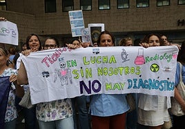 Manifestantes en la huelga de técnicos superiores sanitarios