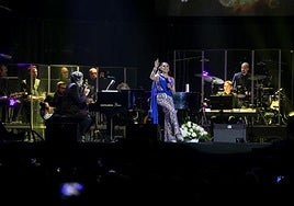 Isabel Pantoja sobre el escenario del Gran Canaria Arena en agosto de 2023.