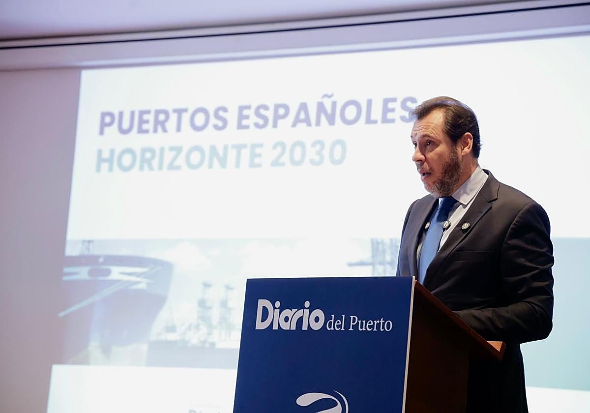 Puente anuncia 607 millones de euros en inversiones en los puertos canarios