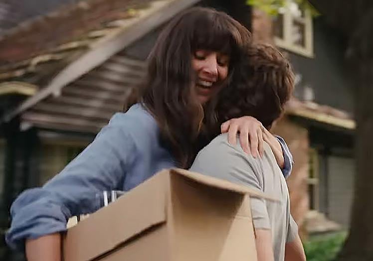 Una secuencia de 'Together'.