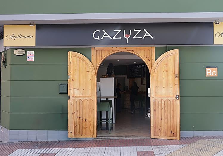 Entrada de Gazuza.