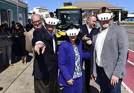 La presentación de las nuevas guaguas, en imágenes