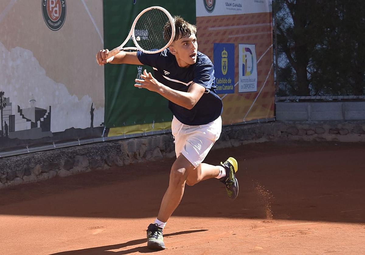 David Aguiar Johansson, en un lance de su encuentro.